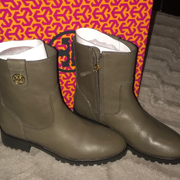 Tory burch boots - Picture 2 of 3